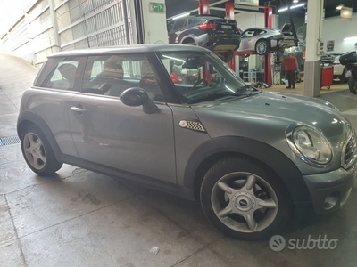 Usato 2010 Mini ONE Benzin (7.500 €)