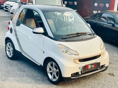 Usato 2010 Smart ForTwo Coupé 1.0 Benzin 71 CV (5.250 €)