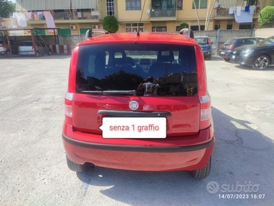 Usato 2011 Fiat Panda 1.4 Benzin 77 CV (4.000 €)