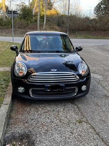 Usato 2011 Mini ONE 1.4 Benzin 95 CV (8.200 €)