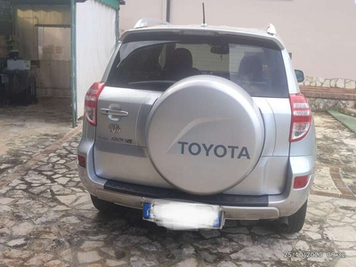 Usato 2011 Toyota RAV4 2.2 Diesel 150 CV (10.500 €)