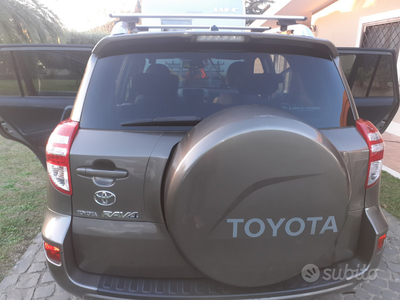 Usato 2011 Toyota RAV4 2.2 Diesel (7.500 €)