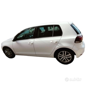 Usato 2011 VW Golf VI 1.6 Diesel 105 CV (5.500 €)