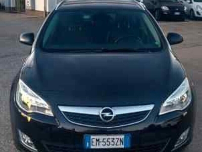 Usato 2012 Opel Astra 1.4 Benzin 60 CV (6.000 €)