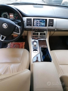 Usato 2013 Jaguar XF Diesel (16.000 €)