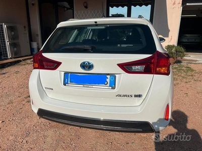 Usato 2013 Toyota Auris Hybrid 1.8 El_Hybrid 99 CV (13.000 €)