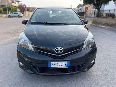 Usato 2013 Toyota Yaris 1.4 Diesel 91 CV (8.500 €)