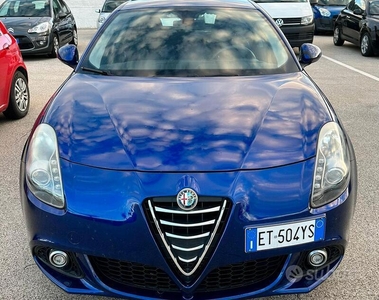 Usato 2014 Alfa Romeo Giulietta 1.4 Benzin 120 CV (9.900 €)
