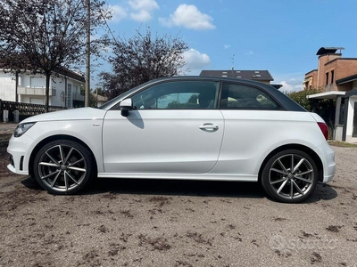 Usato 2014 Audi A1 1.4 Benzin 185 CV (13.200 €)