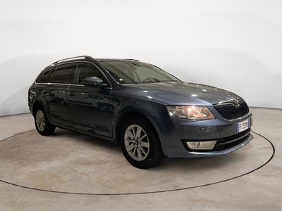 Venduto Skoda Octavia Combi 1.6 TDI E. - auto usate in vendita