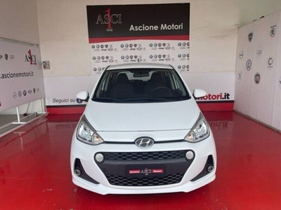 Usato 2017 Hyundai i10 1.0 Benzin 66 CV (8.499 €)