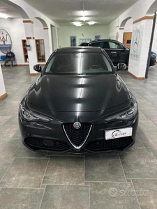 Usato 2018 Alfa Romeo Giulia 2.0 Benzin 280 CV (29.900 €)