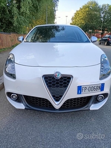 Venduto Alfa Romeo Giulietta - 2018 - auto usate in vendita