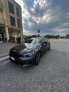 Usato 2019 BMW 318 2.0 Diesel 150 CV (32.000 €)