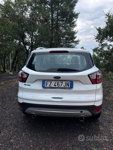 Usato 2019 Ford Kuga 2.0 Diesel 140 CV (17.500 €)