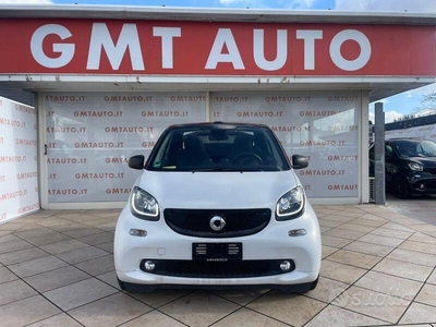 Usato 2019 Smart ForTwo Cabrio 1.0 Benzin 71 CV (16.990 €)