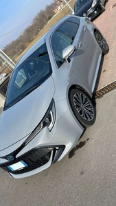 Usato 2019 Toyota Corolla 2.0 El_Benzin 152 CV (20.500 €)