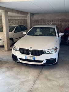 Usato 2020 BMW 530 2.0 El_Benzin 252 CV (38.900 €)