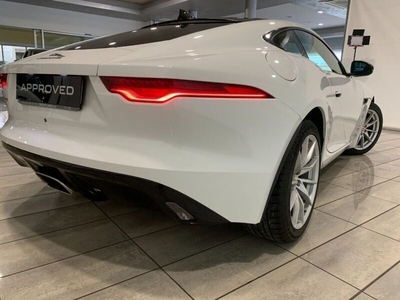 Usato 2020 Jaguar F-Type 2.0 Benzin 301 CV (51.000 €)