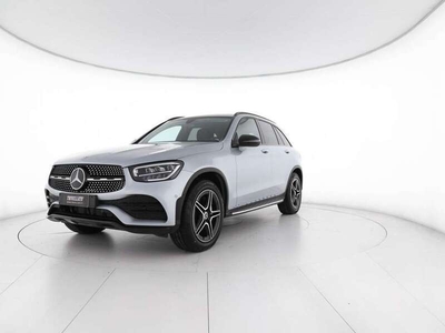 Usato 2022 Mercedes GLC300e 2.0 El_Hybrid 306 CV (55.500 €)