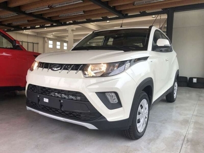 Usato 2023 Mahindra KUV100 1.2 Benzin 87 CV (12.900 €)