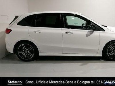 Usato 2023 Mercedes B180 2.0 Diesel 116 CV (43.900 €)