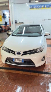 Venduto Toyota Auris Hybrid - auto usate in vendita