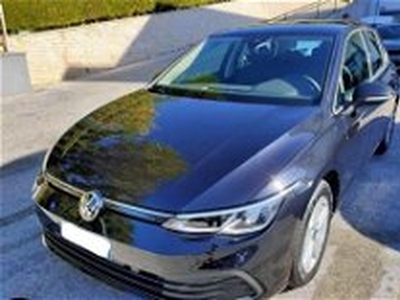 Volkswagen Golf 2.0 TDI DSG SCR Life del 2021 usata a Tricase