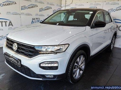 Volkswagen T-Roc 1.0 tsi Advanced