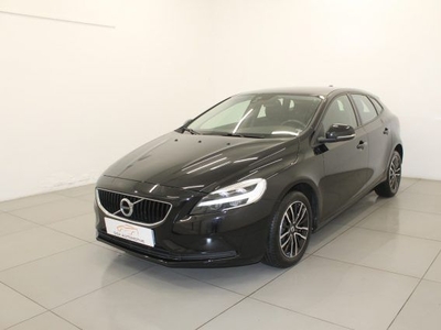 VOLVO V40 D2 Geartronic Momentum Plus