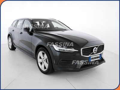 Volvo V60 Cross Country B4 (d) AWD automatico Core usato