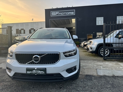 Volvo XC40 D3 AWD Geartronic Momentum usato