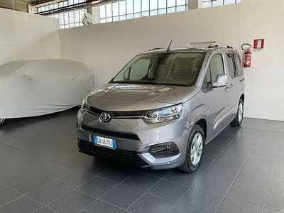 Toyota Proace City Verso 1.5D 100 CV S&S Short D Executive da IDEA S.r.l.