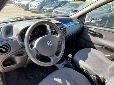 FIAT PUNTO 1.2 5 porte Dynamic Climatizzata OK NEO PATENTATI