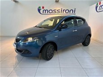 Lancia Ypsilon 1.0 FireFly 5 porte S&S Hybrid Ecochic Gold del 2023 usata a Melegnano