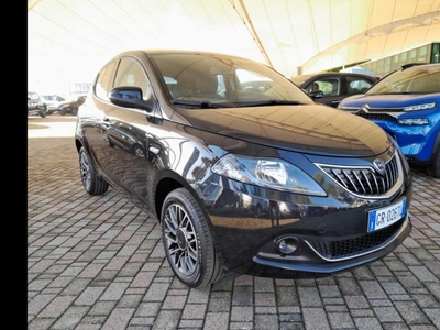 Lancia Ypsilon 1.0 firefly hybrid Gold Plus s&s 70cv 5p.ti