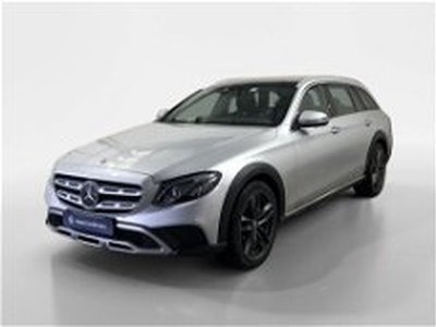 Mercedes-Benz Classe E Station Wagon 220 d 4Matic Auto Premium All-Terrain del 2019 usata a Massa