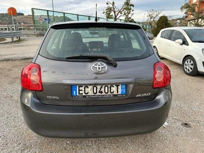 TOYOTA AURIS 1.4 D-4D 5 porte Sol