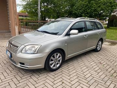 Toyota Avensis 2.0 Diesel