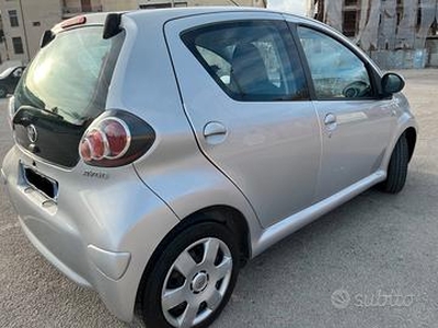 Toyota Aygo 1.0cc 5P. Ful/Optional,X Neopatentati