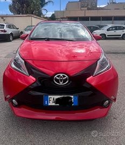 TOYOTA Aygo 2ª serie - 2015