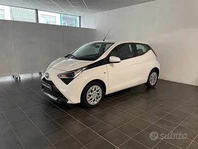 Toyota Aygo 5p 1.0 x-cool m-mt 72cv