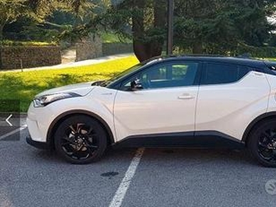 TOYOTA C-HR 1.8 Hybrid E-CVT