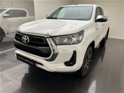 Toyota Hilux 2.D-4D 4WD 2 porte Extra Cab Lounge del 2020 usata a Cuneo