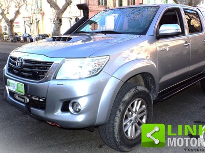 TOYOTA Hilux 3.0 D-4D 4WD D.CAB-GARANTITA 1 ANNO, IVA ESPOSTA! Usata