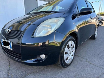 TOYOTA YARIS 1.3 5 porte Luna