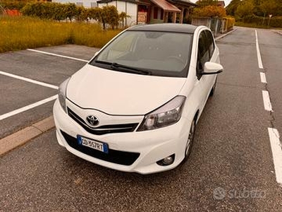 Toyota Yaris 1.4 d neopatentati Navi