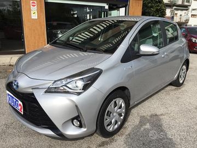 Toyota Yaris 1.5 Hybrid 5P Business Cambio Aut. x