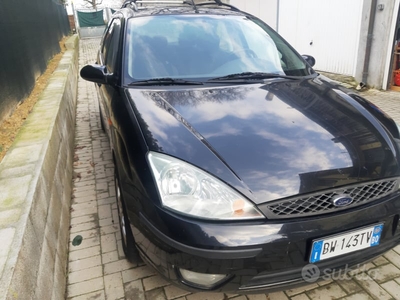 Usato 2001 Ford Focus 1.8 Diesel 90 CV (500 €)