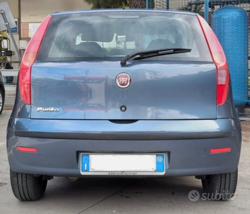 Usato 2003 Fiat Punto 1.2 Benzin 60 CV (2.650 €)